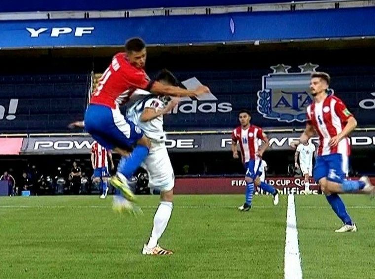 Fractura lumbar: Exequiel Palacios estará inactivo varios meses