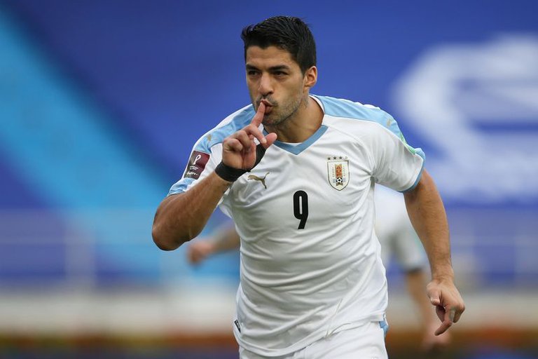 Luis Suárez tiene coronavirus y no jugará ante Brasil por las Eliminatorias este martes