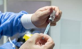 Reabren turnos para mayores a 18 años con enfermedades graves y mayores de 56 años sin restricciones