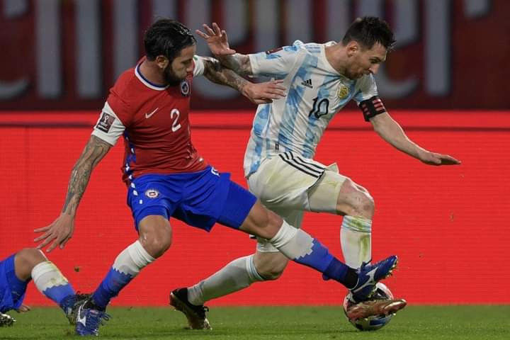 Pleno recambio: Argentina sólo empató 1 a 1 con Chile en Eliminatorias de Qatar2022