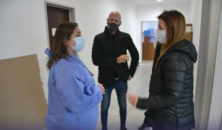 Hisopados a personal de Niñez y de Salud Pública