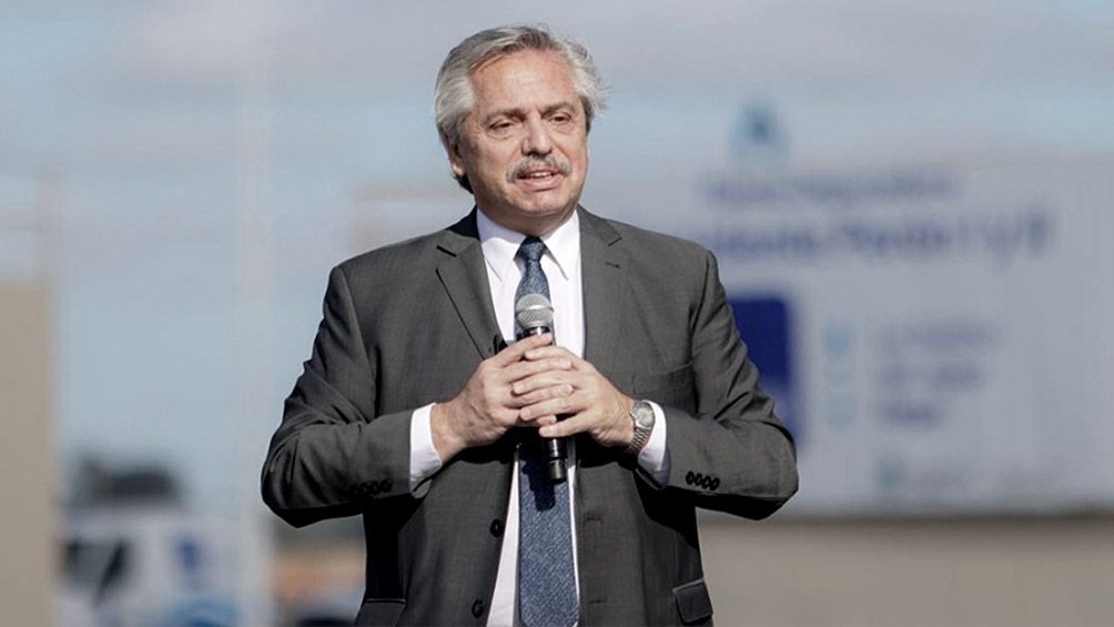 Fernández: «Todos los que son precandidatos deben dejar sus cargos»