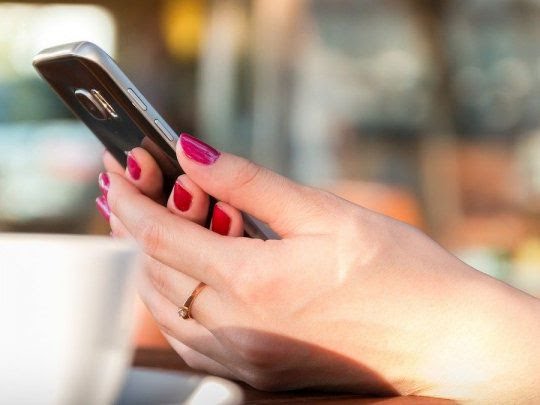 Fijan aumentos de hasta 5% en telefonía móvil y fija, internet y TV paga