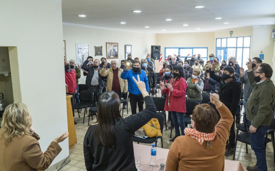 Fuerte respaldo del peronismo histórico de Río Gallegos  a la lista de Kaky González