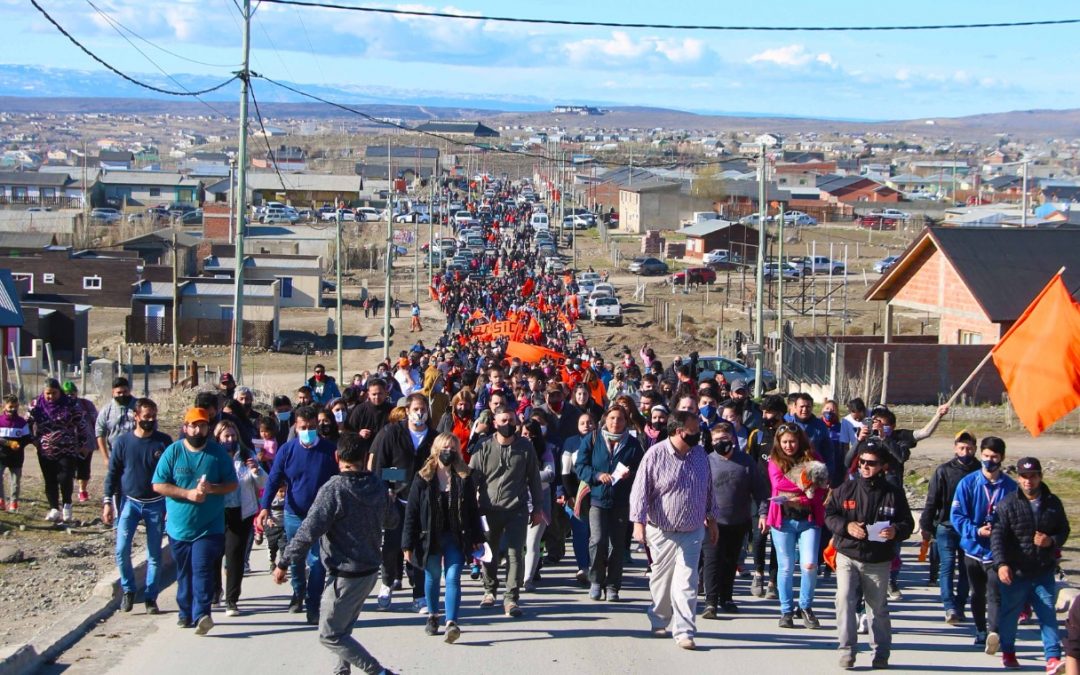 Más de 2000 personas acompañaron a Belloni para apoyar a Kaky González