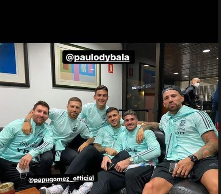 El seleccionado argentino llegó a Ezeiza después del escándalo en Brasil