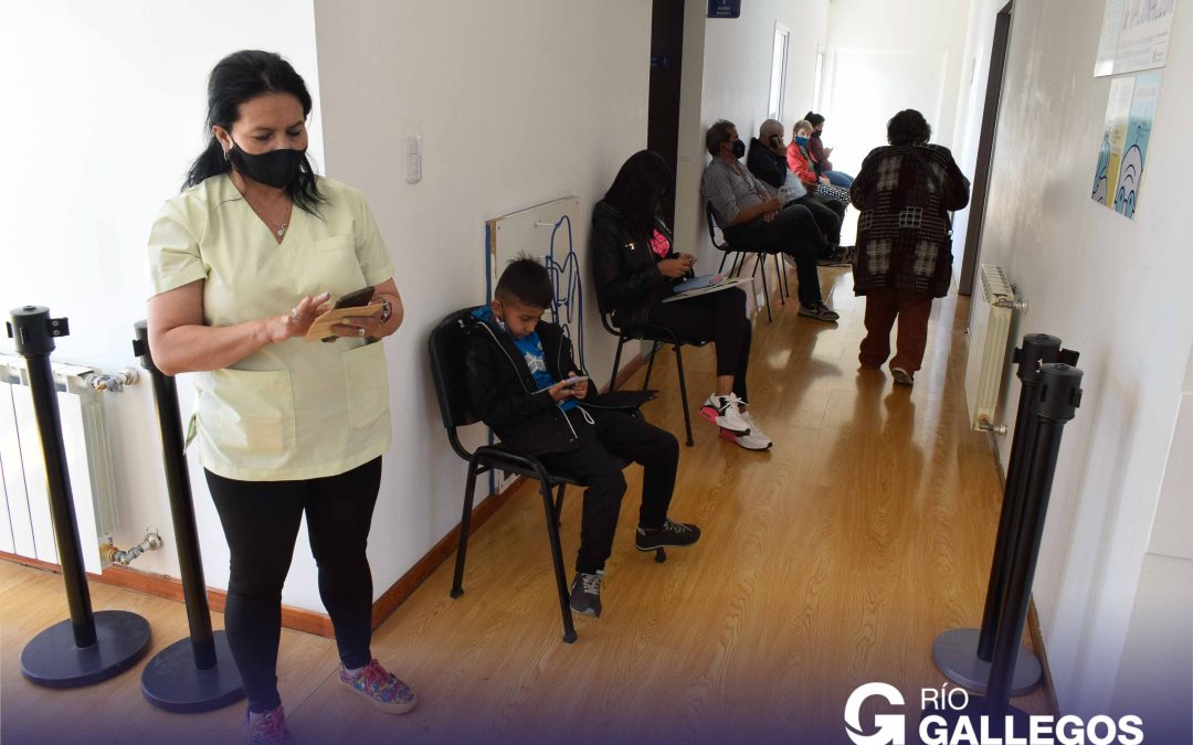 El Municipio sigue aplicando vacunas contra el coronavirus a niños, jóvenes y adultos