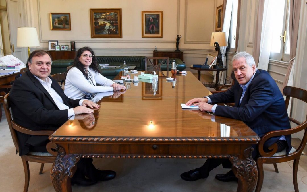 Perczyk se reunió con el intendente de El Calafate para avanzar en el dictado de carreras del Centro Universitario
