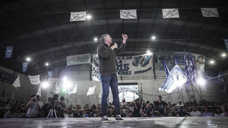 Máximo Kirchner: «Hay que cortarla con las pendejadas de la televisión y solucionar este complejo momento»