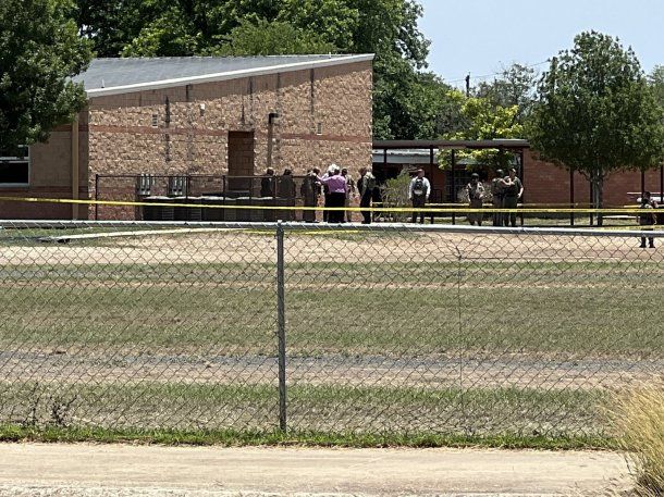 Estados Unidos: al menos 14 niños murieron por un tiroteo en una escuela de Texas