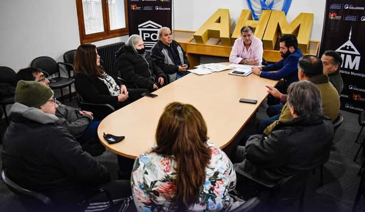 Municipio se reunió con vecinos y Veteranos de Malvinas por el espacio público del Barrio 2 de Abril