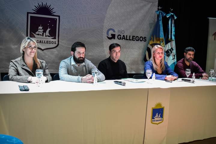 Egresados podrán ganar hasta un millón de pesos juntando materiales reciclables