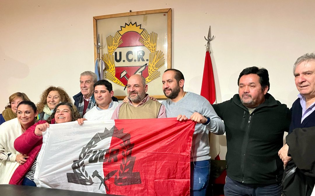 Asume Marcelo Saá y Comisión Directiva de la UCR Río Gallegos