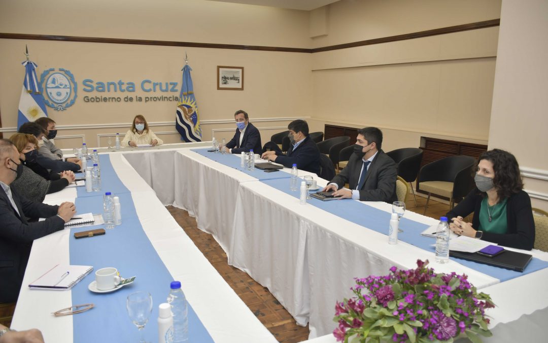 Rumbo: Alicia Kirchner mantuvo reunión con su gabinete de ministros