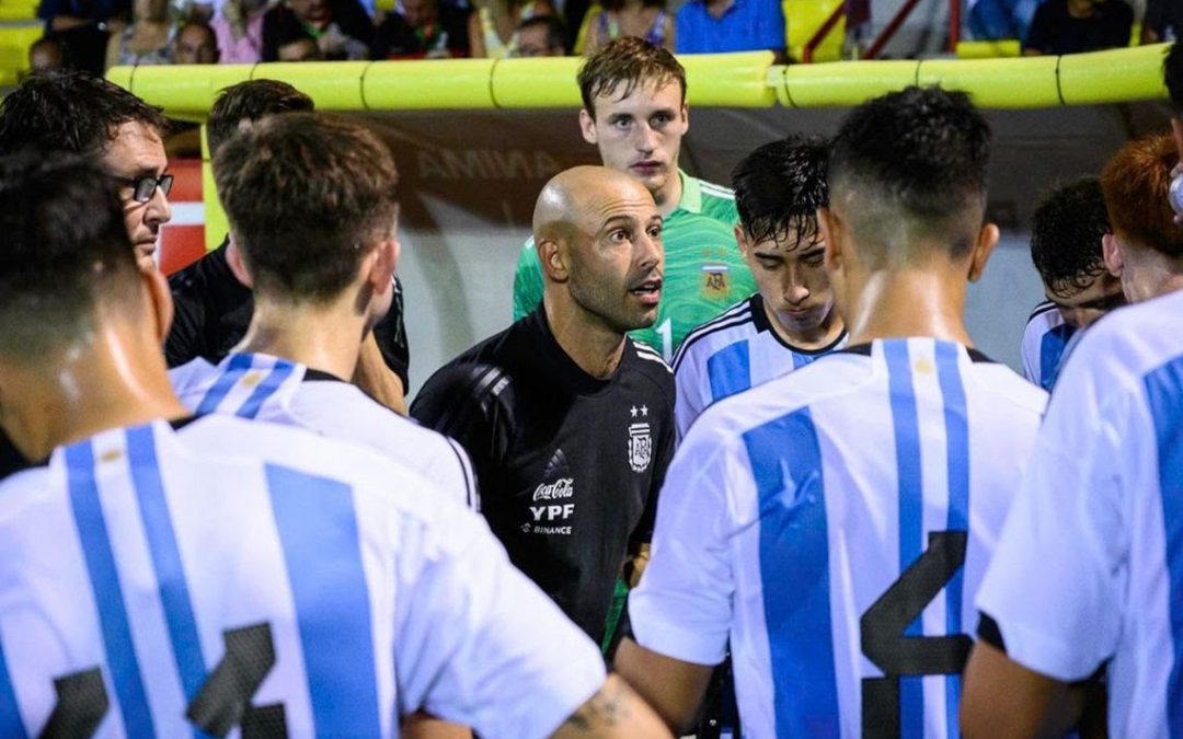 Campeones!: El equipo de Mascherano ganó la final en L’Alcudia vs Uruguay