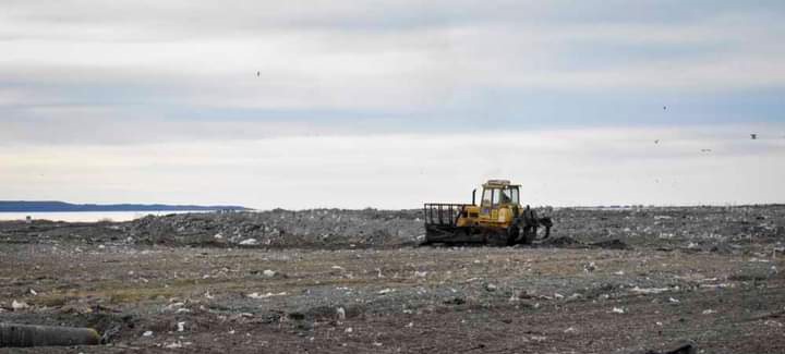 Municipio puso en funcionamiento máquina topadora averiada desde hace 12 años