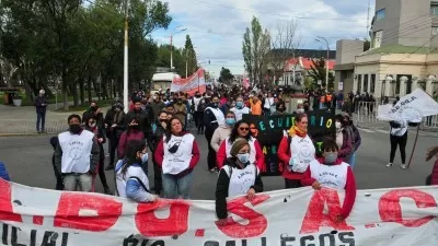 ADOSAC PROFUNDIZA EL CONFLICTO CON EL GOBIERNO PROVINCIAL EN RECLAMO SALARIAL: PARO PARA ESTE LUNES 1 Y MARTES 2