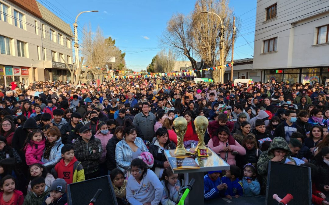 Un cierre multitudinario de Construyamos Juntos por el Mes de las Infancias