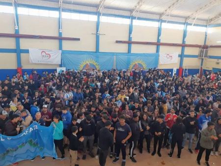 Deportistas santacruceños rumbo a los Evita a cumplir un sueño