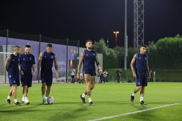La Selección Argentina se entrena este lunes pensando en Países Bajos: qué cambios haría Scaloni