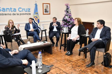 Alicia: “Estamos defendiendo la democracia y los intereses de la provincia”