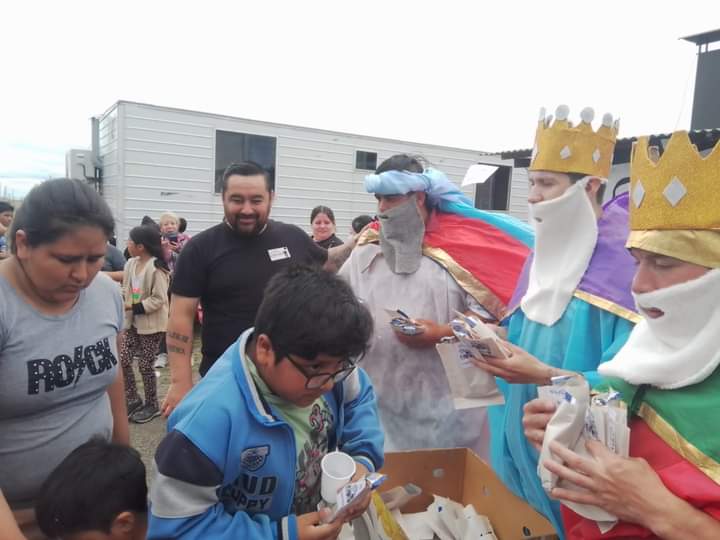 Concejal Jarky Arabena: Exitosa jornada de «Reyes Magos» en barrios de la capital