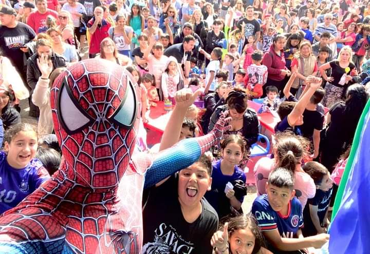 RÍO GALLEGOS: EL TREMENDO FESTEJO DE REYES MAGOS CON MILES DE PERSONAS EN EL PARQUE DE LOS NIÑOS