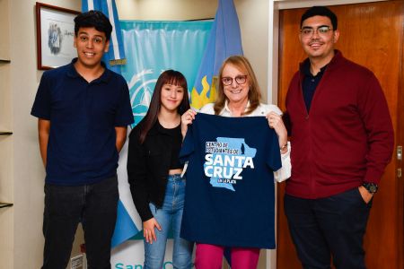 Alicia se reunió con representantes del Centro de Estudiantes de Santa Cruz en La Plata