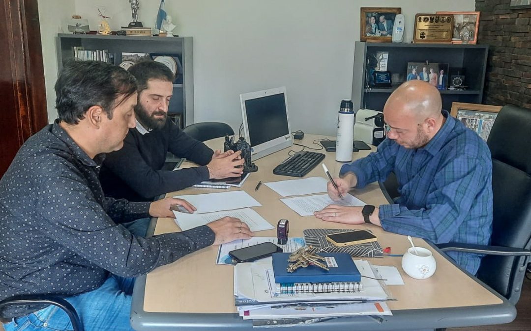 Con la firma de un nuevo convenio, Municipios de Río Gallegos y Río Turbio refuerzan trabajo conjunto