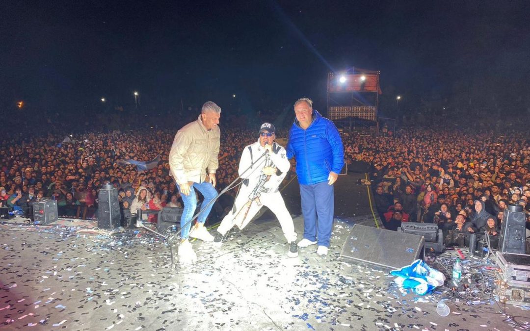 Lo mejor de la segunda noche de la FNDL con La Mosca y Damas Gratis