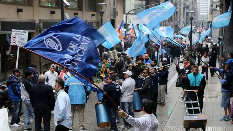 Conciliación obligatoria al conflicto bancario e intimación a La Bancaria