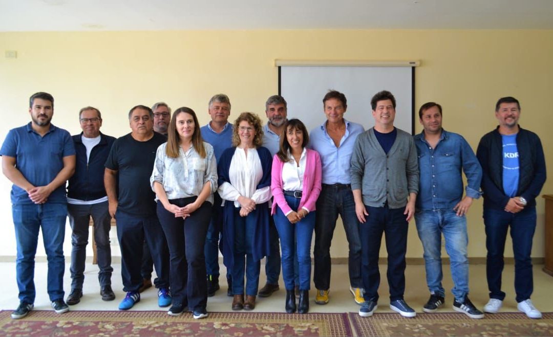 Cumbre de Cambia en San Julián: luz verde para acordar con otros partidos políticos