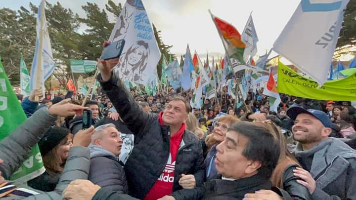 JAVIER BELLONI: «LA ESPERANZA ES CADA VEZ MÁS GRANDE EN CALETA OLIVIA»