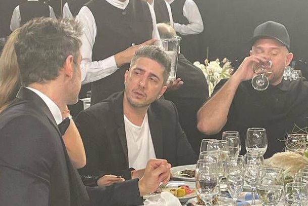 A quién incomodó con su posteo Jey Mammón desde la fiesta de los Martín Fierro