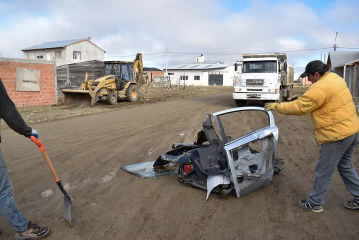 Importante operativo de limpieza en los barrios Bicentenario 1 y 2