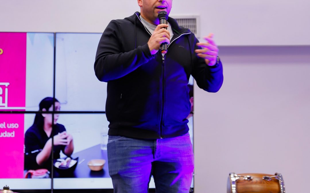 Santi Gómez: “Hay que planificar para marcar hacia dónde queremos ir, basta de improvisación”