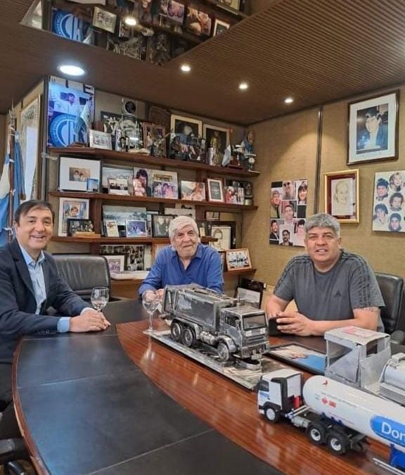 Pablo Grasso se reunió con Hugo y Pablo Moyano