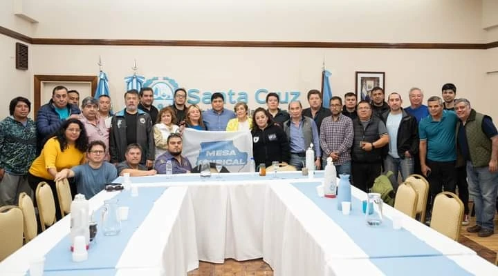 NACIÓ LA NUEVA MESA SINDICAL CON EL RESPALDO DEL GOBERNADOR VIDAL