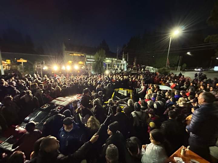 El TC rugió en El Calafate: presentación multitudinaria y fiesta del automovilismo