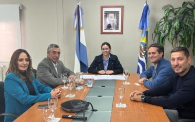 El Gobierno renovó aportes del UniRSE junto a Estelar Resources