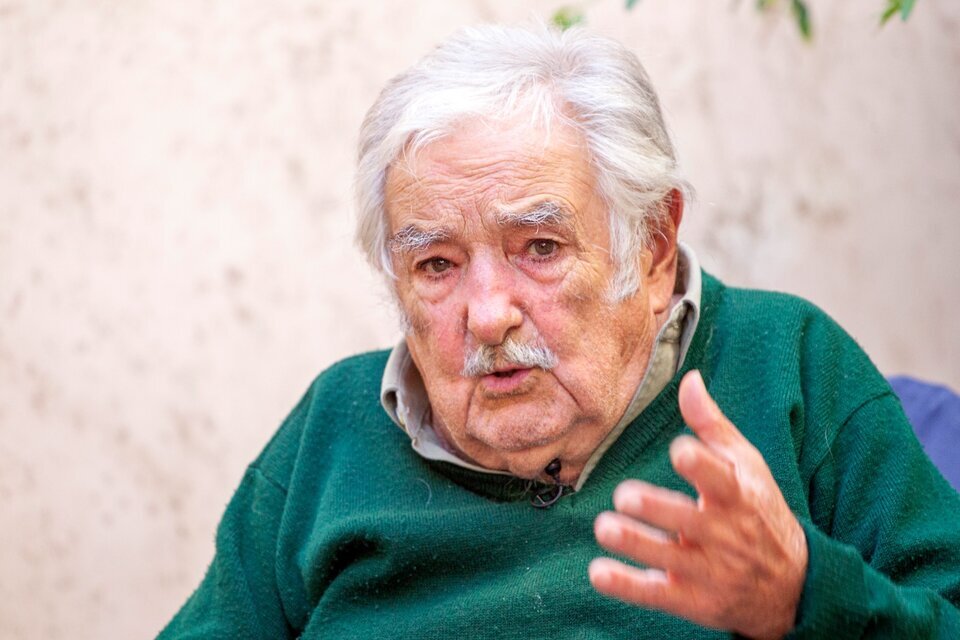 José «Pepe» Mujica contó que tiene un tumor en el esófago
