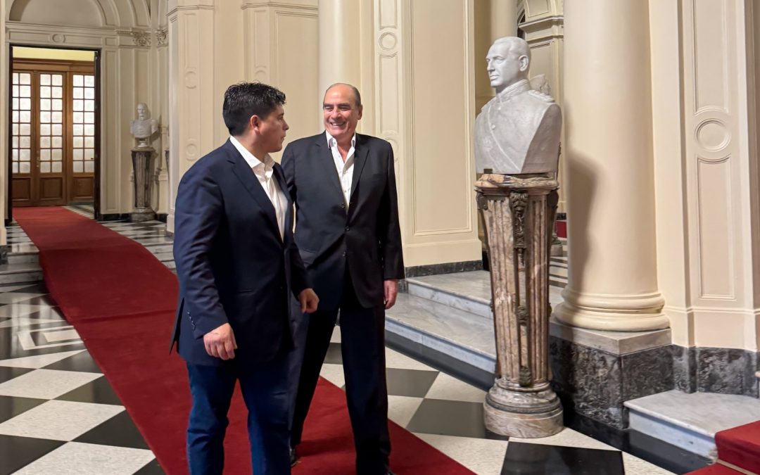 EL GOBERNADOR VIDAL SE REUNIÓ CON EL MINISTRO FRANCOS POR TEMAS QUE PREOCUPAN A SANTA CRUZ