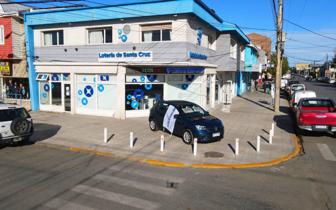 Lotería de Santa Cruz sortea un auto Renault Sandero 0 km