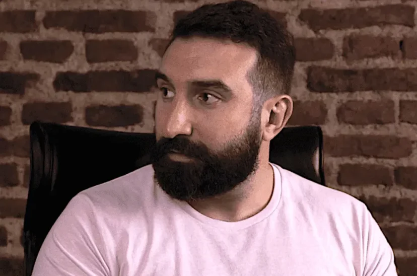 Francisco Oneto, excandidato de La Libertad Avanza, sobre la homosexualidad: «Hay que curarlos»