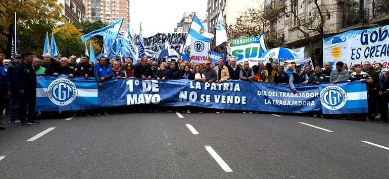 La CGT marchó y ratificó el paro del 9 de mayo: «Será histórico»