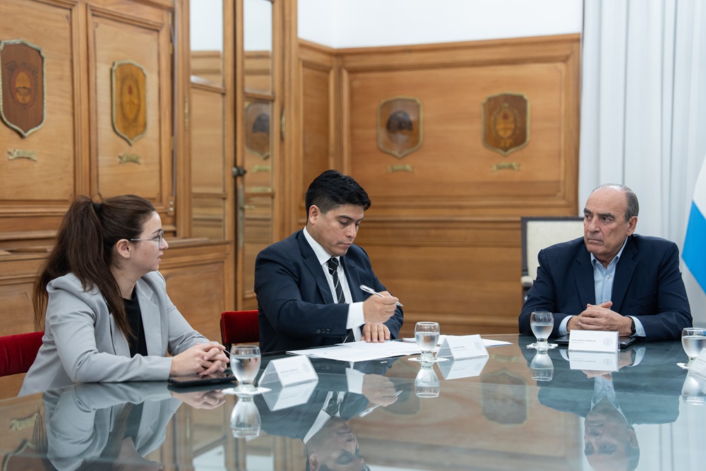 Claudio Vidal destrabó obras fundamentales para la Provincia de Santa Cruz