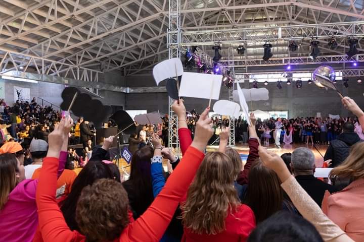 Arrancó «Gallegos Baila», primera edición en el Eva Perón