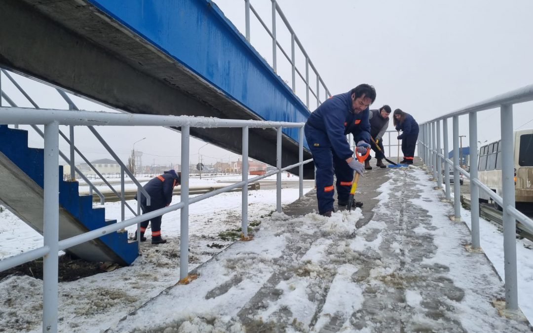 Municipio despliega un amplio operativo para despejar calles, veredas y pasarelas