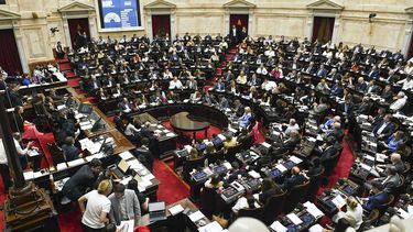 Diputados se suben el sueldo y pasarán a cobrar más de $2,2 millones