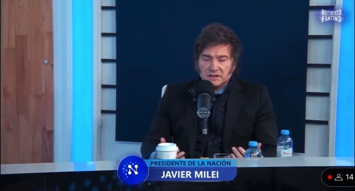 Javier Milei lanzó una dura acusación contra Banco Macro: «Querían llevar el dólar blue a $1800»